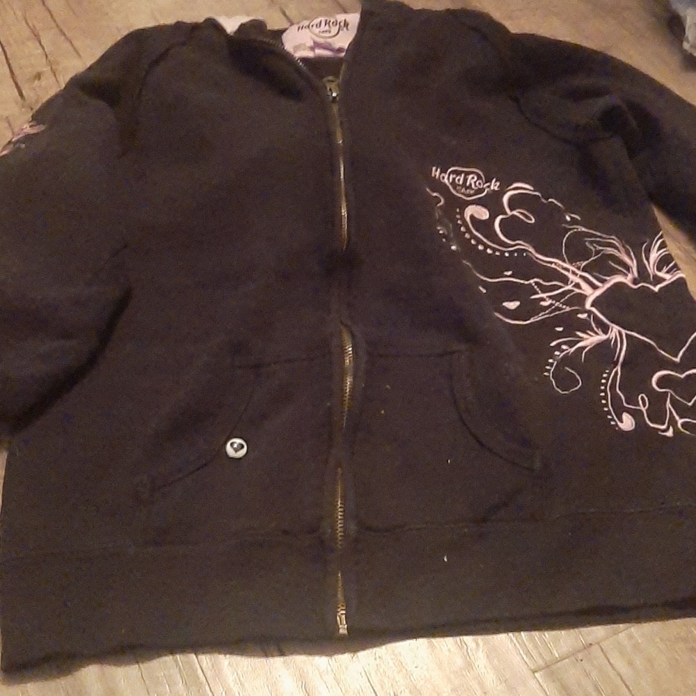 Hard Rock Cafe sweater